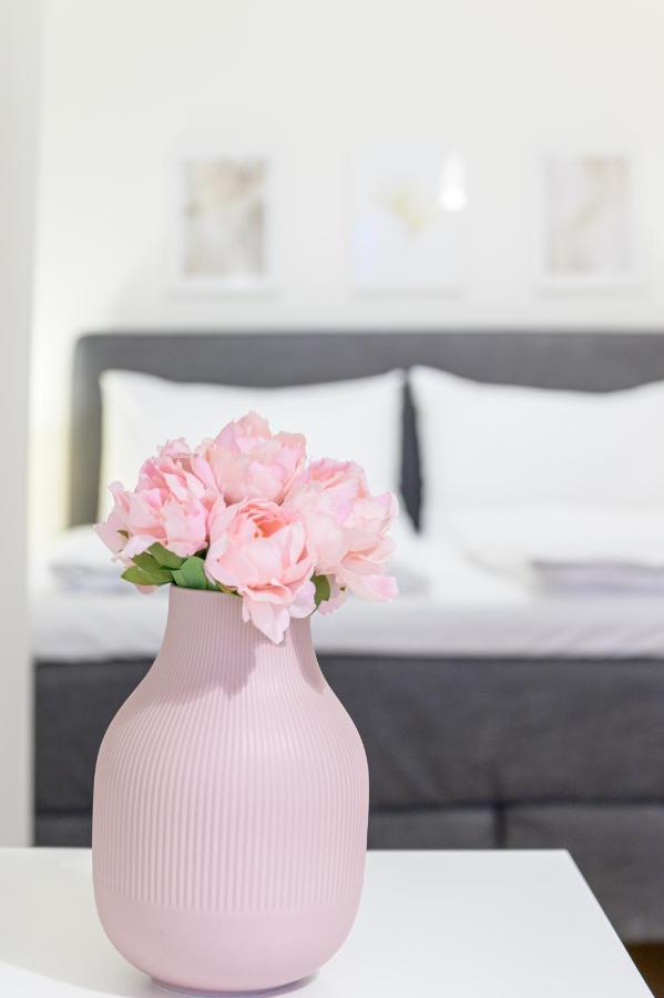 Beautiful Apartment In Vienna'S Heart 1C Buitenkant foto